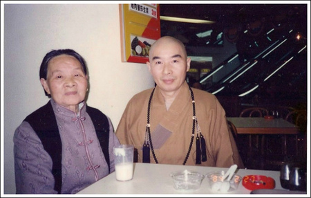 �Q�շ�����ĸ�H�������������Լ�������R�N���Ͼ�ʿ����Ҋӛ