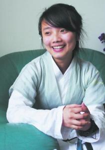 ��ʦ��Ӧ��ѧŮ˶ʿ���ң������˸�Ů�����ѹ�