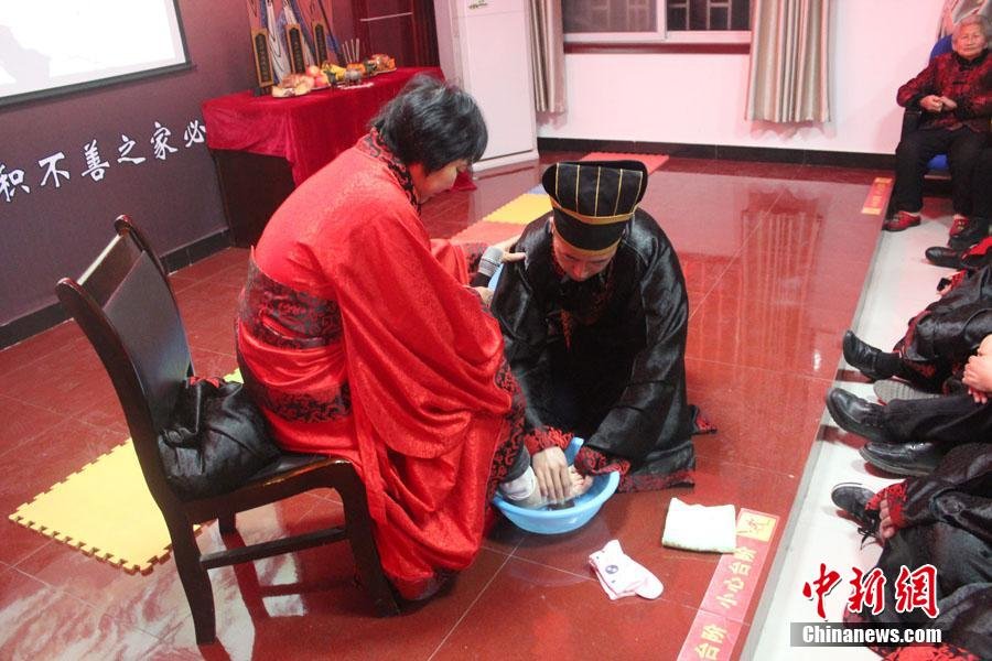 Ԫ��ҹ_���ϴ���ź��������ݾ�ߵ����ж���ĸ