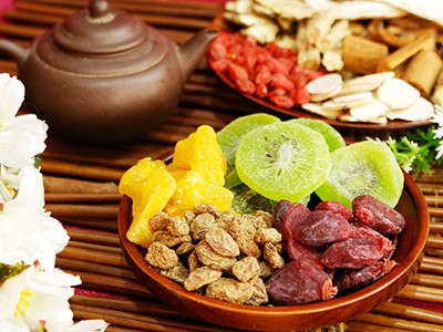 ���Ӽ������ʳ���а񣬿�����һ����Ϊ�˺��ӵĽ�����ɢһ�°ɣ�