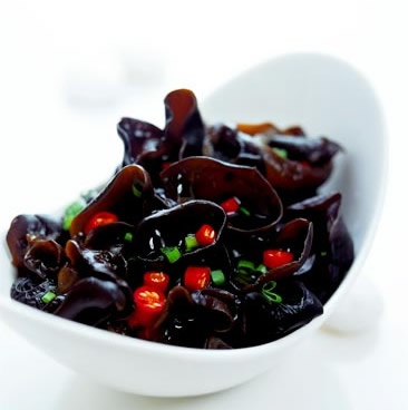 黑木耳具有溶解异物和化解结石功能 黑木耳具有溶解异物和化解结石功能