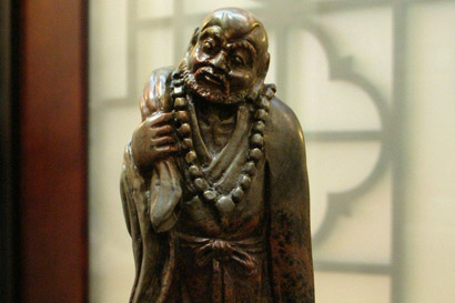 �������С������޺������������ǲ���ͬһ���ˣ�