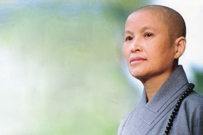 证严法师说帮助众生才能让生命更有意义 证严法师说帮助众生才能让生命更有意义