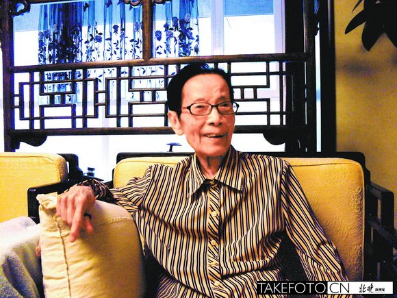 百岁佛学大师惊曝:人想活一百岁其实很容易 百岁佛学大师惊曝:人想活一百岁其实很容易