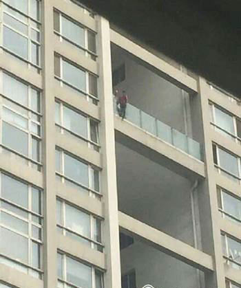 �ӱ�ɮ���Ǿ�21����¥��_���˷�ʦ���ҷ�ȱ�