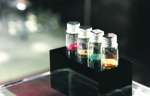 ������������ǧ��֮��_Ѫ����350ɫ��ѧ�޽�(ͼ)