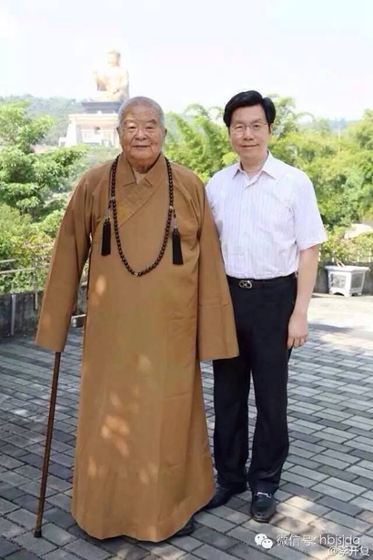 星云大师点醒李开复:做人不可以如此狂妄(图) 星云大师点醒李开复:做人不可以如此狂妄(图)