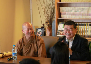 ɮ�˿���Ժ����Ʊ����:˭Ը���Լ���������Ǯ?