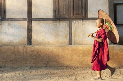 即使是破戒的出家人,损害他们也有严重的过患 即使是破戒的出家人,损害他们也有严重的过患