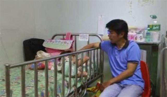 ����СŮ������û���ֽš���͸�����ס����ȴʼ�ղ�Ը����