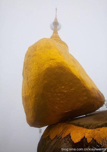 悬空佛塔矗立崖壁数百年女人只能远望禁止碰触 悬空佛塔矗立崖壁数百年女人只能远望禁止碰触