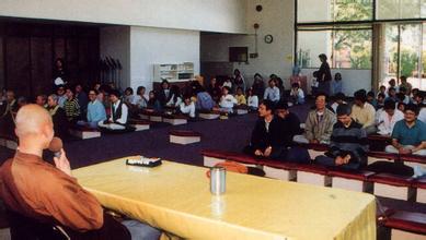 发表弘法贴也能开悟!天天发贴与天天讲经法师功德没有两样! 发表弘法贴也能开悟!天天发贴与天天讲经法师功德没有两样!