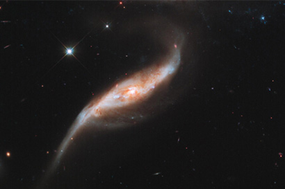 华严天地和宇宙影像的高度重合 华严天地和宇宙影像的高度重合