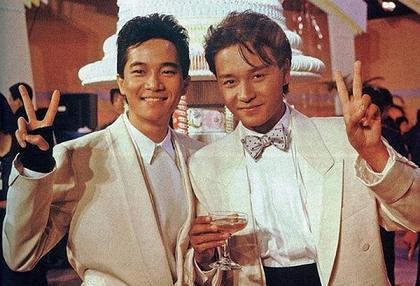 ������һ����̳���ǣ����ҩ����Ӣ�����ţ��Ų�ȴ����ĸ�ӻ�һ��