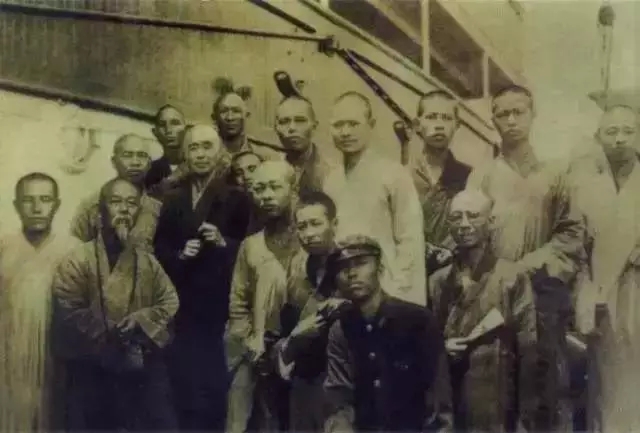 ��һ��ʦ������Լ��