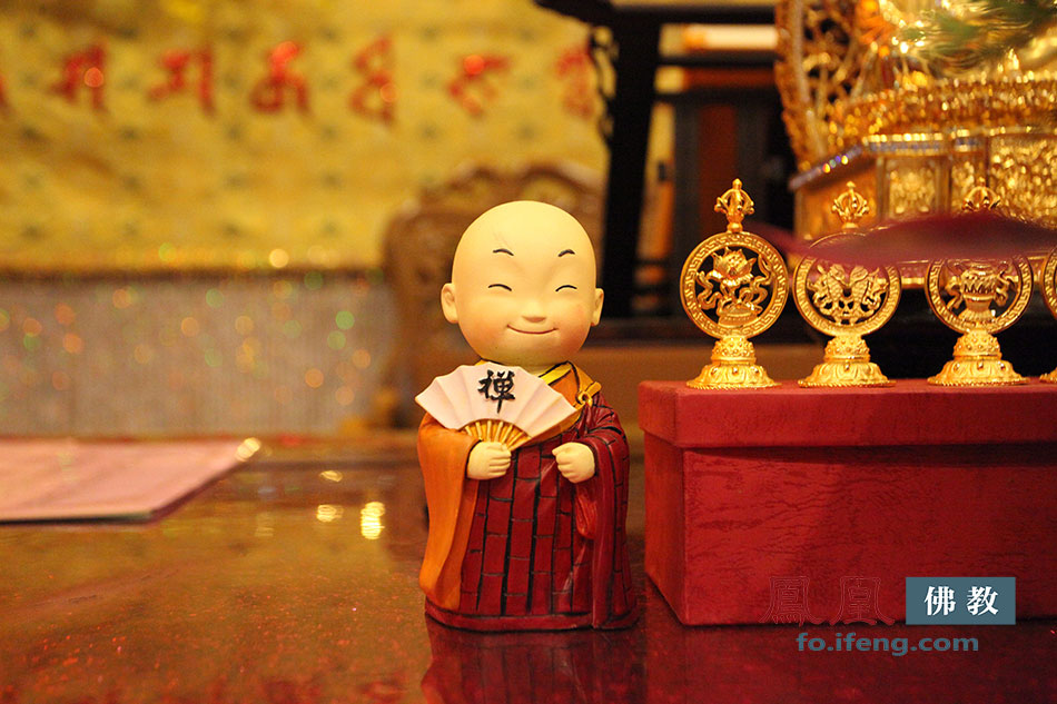 慈诚罗珠堪布:与人争斗所获的胜利并非真胜利 慈诚罗珠堪布:与人争斗所获的胜利并非真胜利