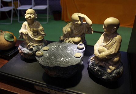 ��������������ӵ�о޶�Ƹ�����������