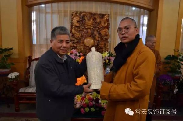 �������µ�ʮһ�커�����ְ�����Ʒ���Բ��