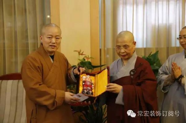 �������µ�ʮһ�커�����ְ�����Ʒ���Բ��