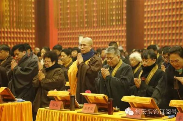 �������µ�ʮһ�커�����ְ�����Ʒ���Բ��