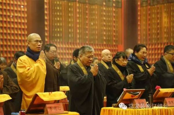 �������µ�ʮһ�커�����ְ�����Ʒ���Բ��