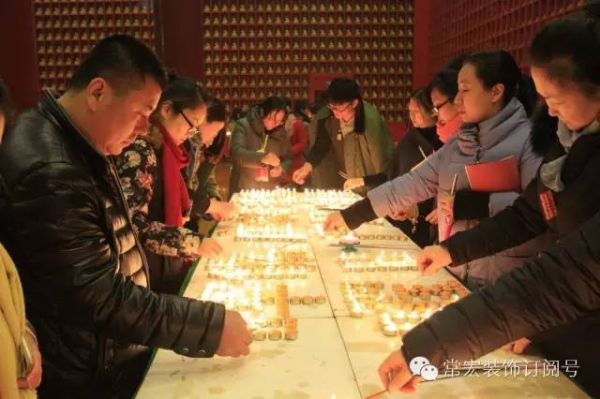 �������µ�ʮһ�커�����ְ�����Ʒ���Բ��