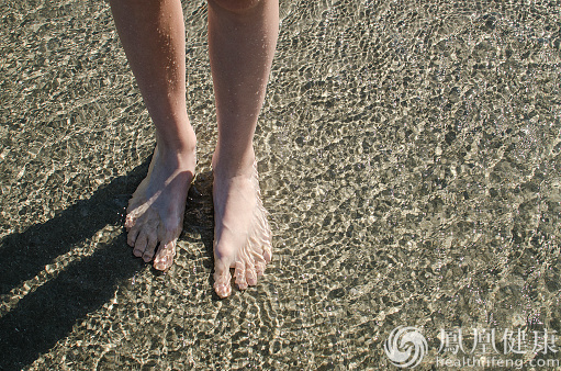 光脚养生胜吃补药_春季足部保健7要点 光脚养生胜吃补药_春季足部保健7要点