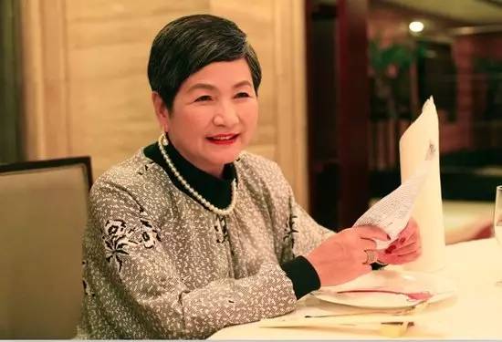 ������Ӱ��֣���壺ÿ�ܳ�һ������վ�����ÿ�곭һ�����زؾ���