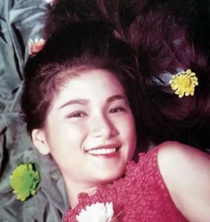 ������Ӱ��֣���壺ÿ�ܳ�һ������վ�����ÿ�곭һ�����زؾ���