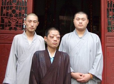 ɱ���ܵ����۱�����ʵ�е������Ӧ