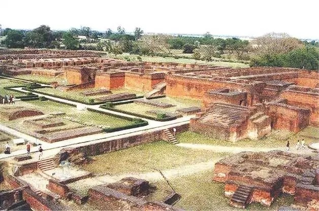 �����꣨2018�����ʴ�ʦԲ�ż����չ��ƹ��ޣ���Բ����