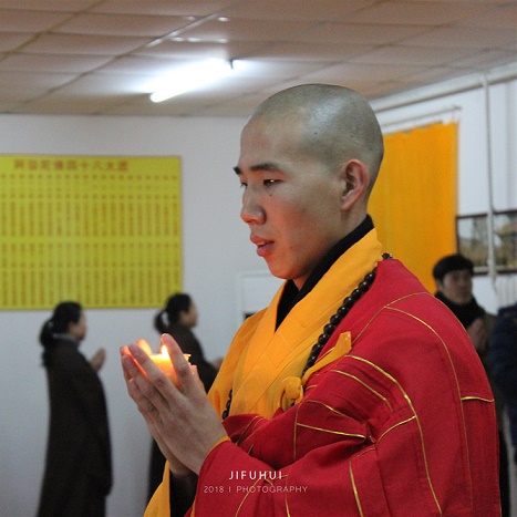 ���������������գ������۹��ƹ��ޣ���Բ����